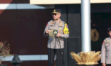 Pimpin-Apel-Pagi-Kapolda-Jatim-Tekankan-Netralitas-Polri-dalam-Pilkada